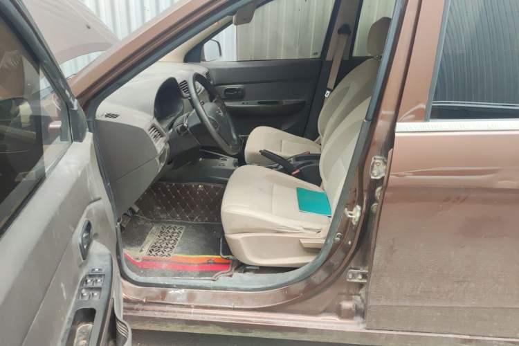 Used Wuling Hongguang 2015 1.5L S Basic Version China V Standard Driver Seat