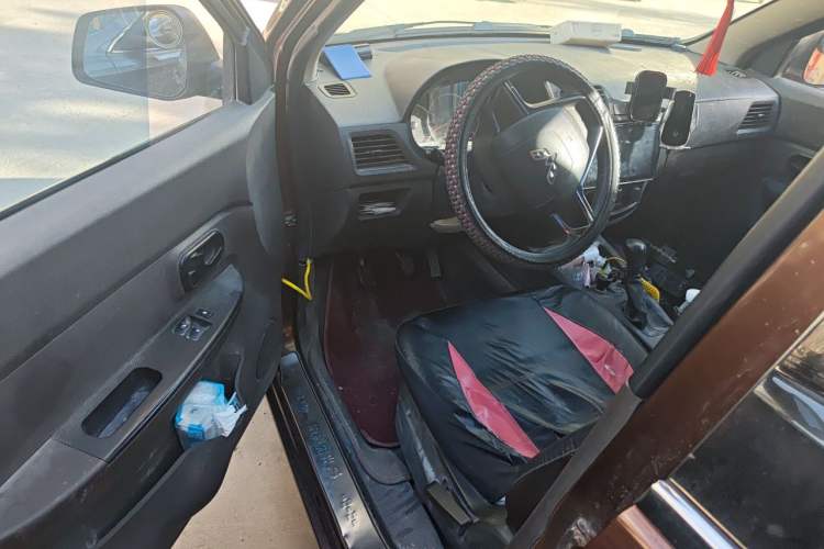 Used Wuling Hongguang 2015 1.5L S Basic Version China V Standard Driver Seat