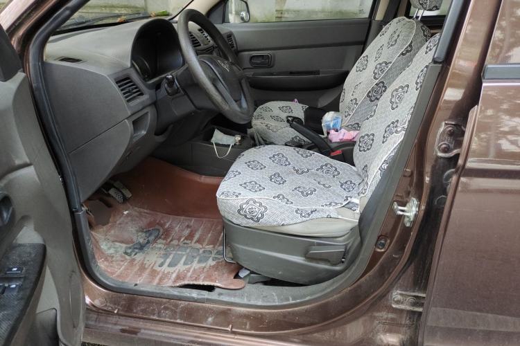 Used Wuling Hongguang 2015 1.5L S Basic Version China V Standard Driver Seat