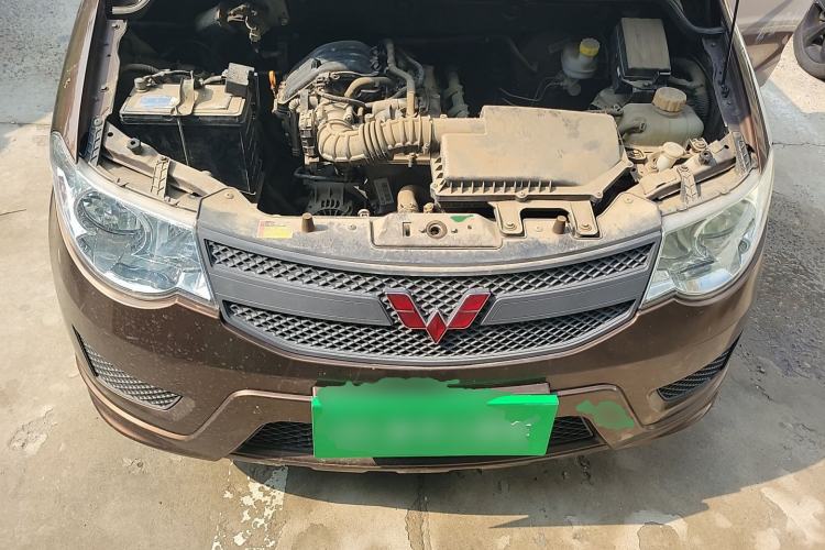 Used Wuling Hongguang 2015 1.2L S Base Model China V Standard Engine Bay