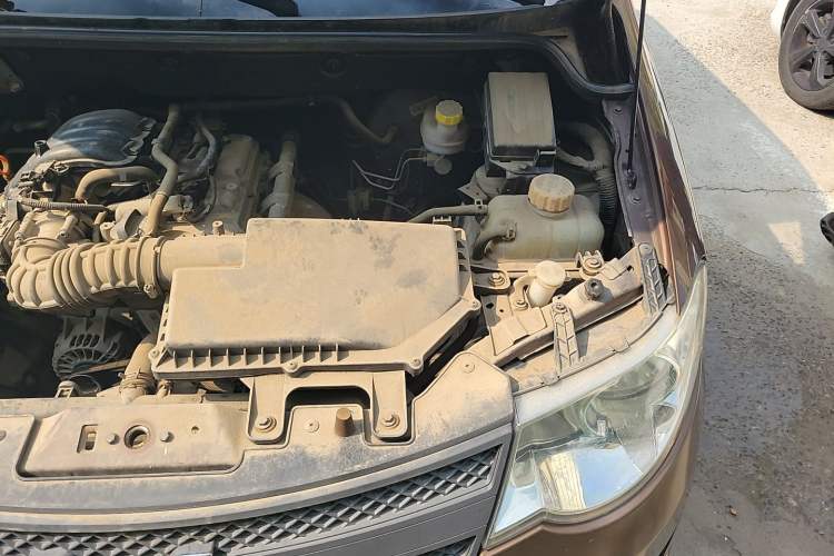 Used Wuling Hongguang 2015 1.2L S Base Model China V Standard Engine Bay Left