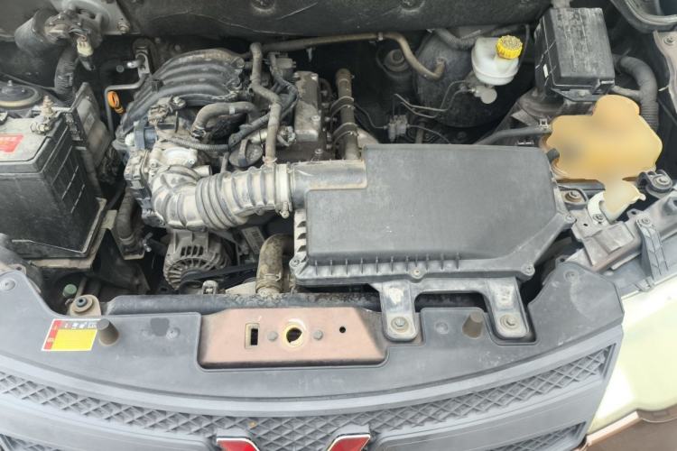 Used Wuling Hongguang 2015 1.2L S Base Model China V Standard Engine Bay