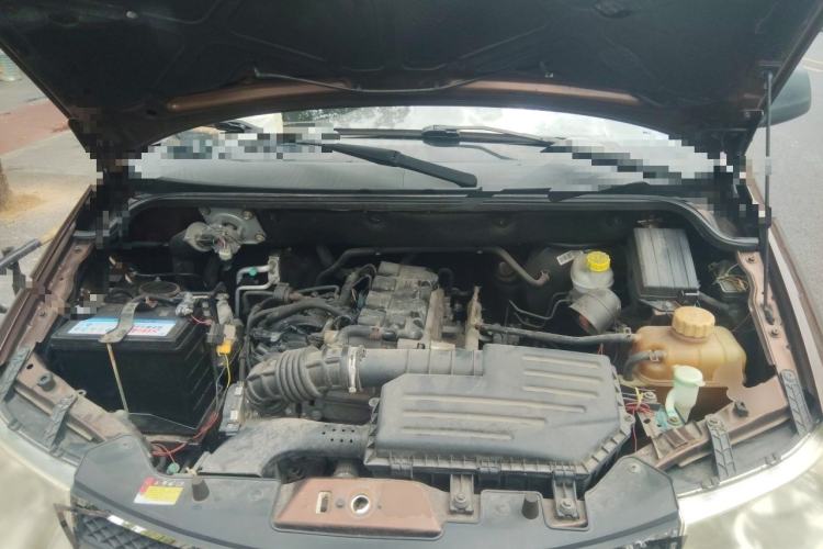 Used Wuling Hongguang 2015 1.5L S Basic Version China V Standard Engine Bay
