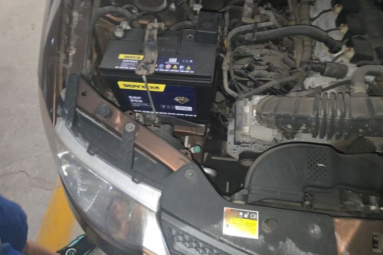 Used Wuling Hongguang 2015 1.5L S Base Model China IV Engine Bay Right