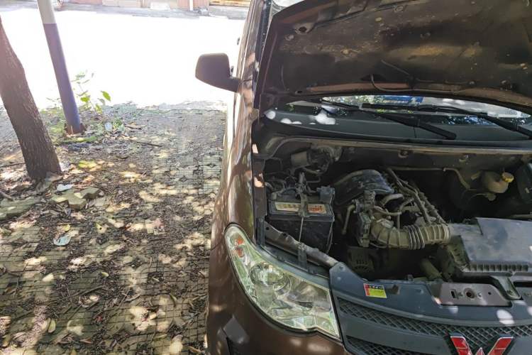 Used Wuling Hongguang 2015 1.2L S Base Model China V Standard Engine Bay Right