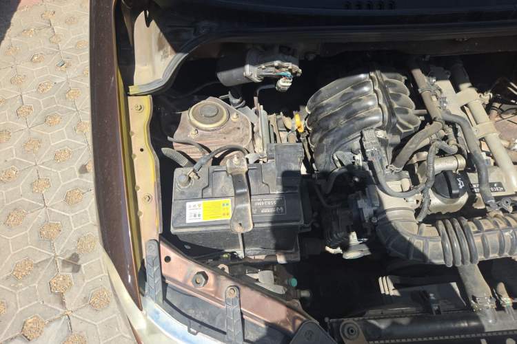 Used Wuling Hongguang 2015 1.2L S Base Model China IV Engine Bay Right