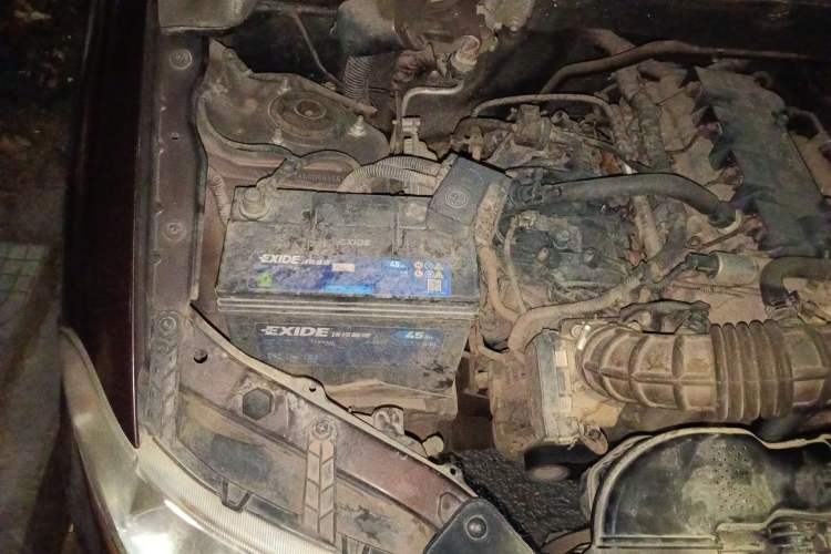 Used Wuling Hongguang 2015 1.2L S Base Model China V Standard Engine Bay Right