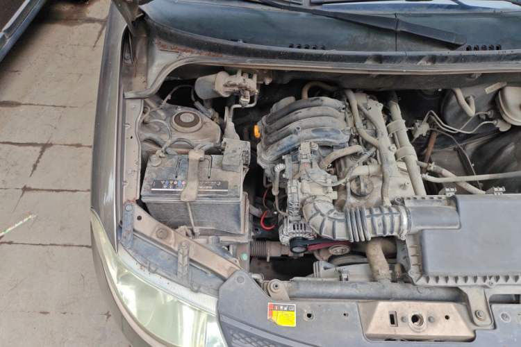 Used Wuling Hongguang 2015 1.2L S Base Model China V Standard Engine Bay Right