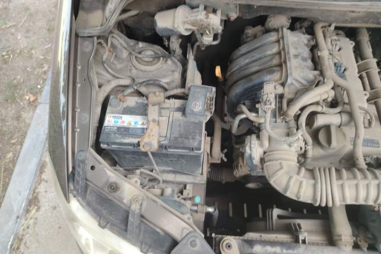 Used Wuling Hongguang 2015 1.2L S Base Model China V Standard Engine Bay Right