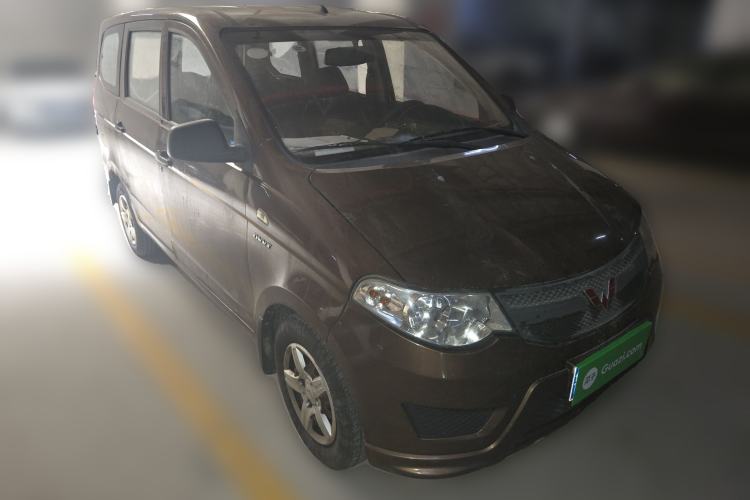 Used Wuling Hongguang 2015 1.5L S Base Model China IV Front Right 45 Deg