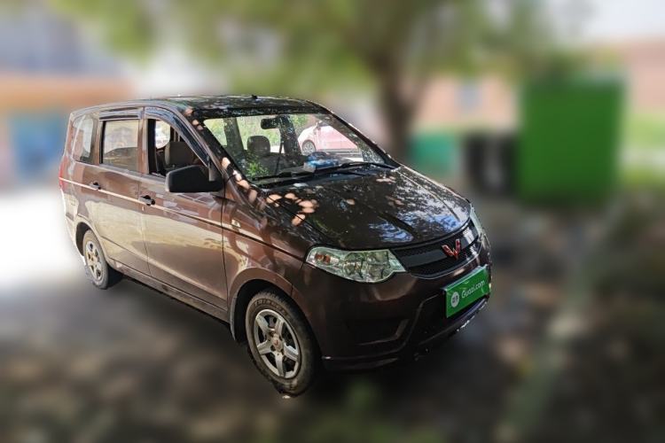 Used Wuling Hongguang 2015 1.2L S Base Model China V Standard Front Right 45 Deg