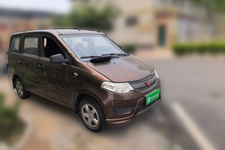 Used Wuling Hongguang 2015 1.2L S Base Model China V Standard Front Right 45 Deg