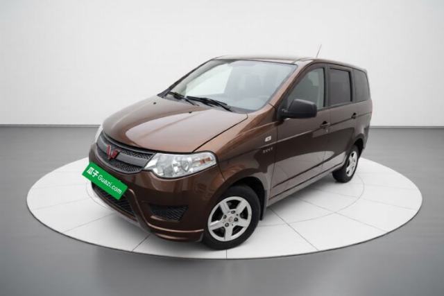 Ojetý Wuling Hongguang 2015 1.5L S Basic Version China V Standard