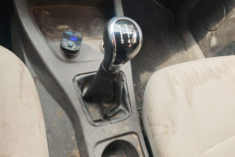 Used Wuling Hongguang 2015 1.5L S Basic Version China V Standard Gear Lever