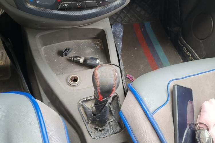Used Wuling Hongguang 2015 1.5L S Basic Version China V Standard Gear Lever