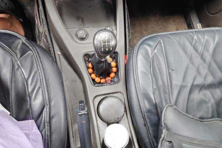 Used Wuling Hongguang 2015 1.2L S Base Model China V Standard Gear Lever