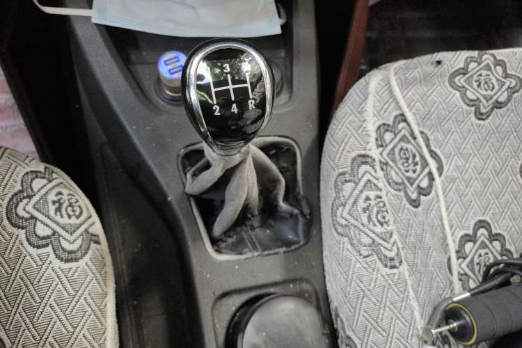 Used Wuling Hongguang 2015 1.5L S Basic Version China V Standard Gear Lever