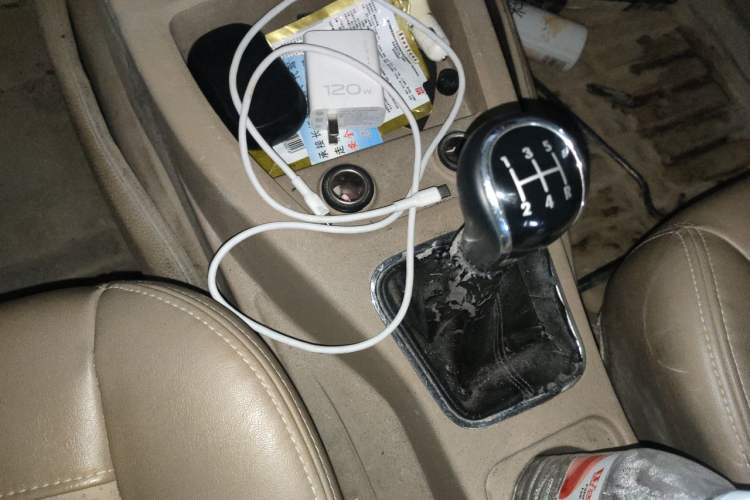 Used Wuling Hongguang 2015 1.2L S Base Model China V Standard Gear Lever