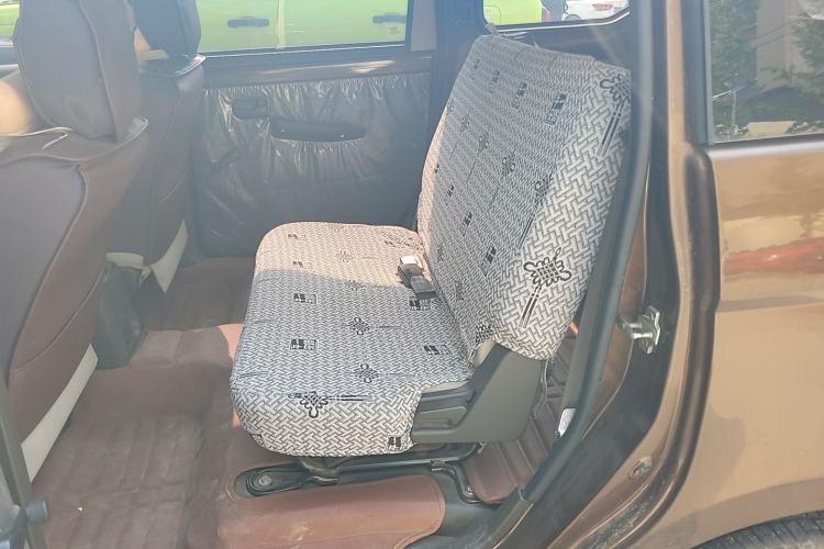 Used Wuling Hongguang 2015 1.2L S Base Model China V Standard Left Rear Seat