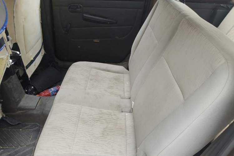 Used Wuling Hongguang 2015 1.5L S Basic Version China V Standard Left Rear Seat