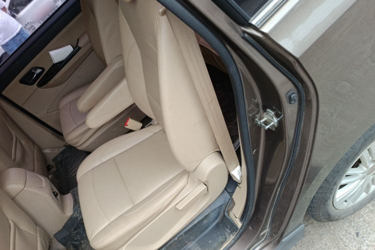 Used Wuling Hongguang 2015 1.5L S1 Comfort China V Standard Left Rear Seat