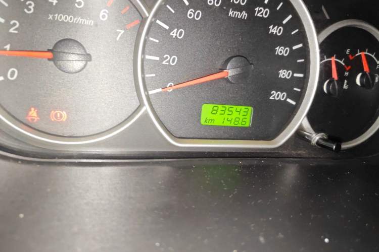 Used Wuling Hongguang 2015 1.2L S Base Model China V Standard Odometer Close Up