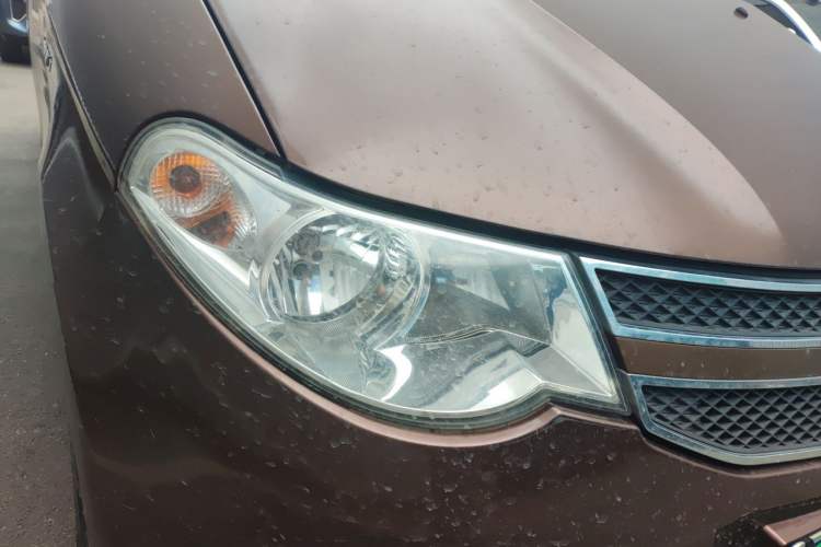 Used Wuling Hongguang 2015 1.5L S Basic Version China V Standard Right Front Headlight
