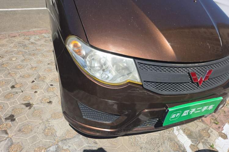 Used Wuling Hongguang 2015 1.2L S Base Model China IV Right Front Headlight