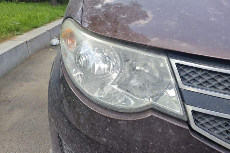 Used Wuling Hongguang 2015 1.5L S Base Model China IV Right Front Headlight