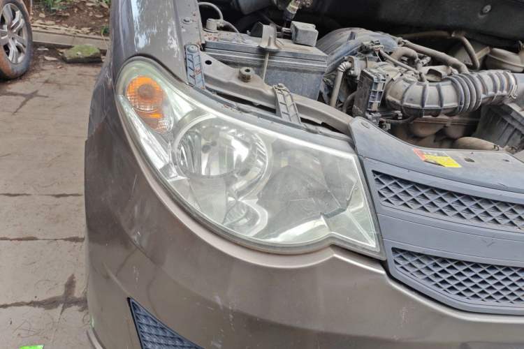 Used Wuling Hongguang 2015 1.2L S Base Model China V Standard Right Front Headlight