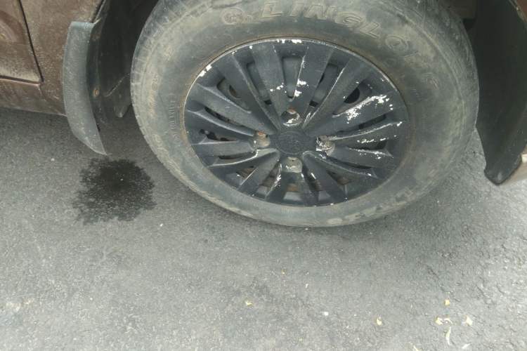 Used Wuling Hongguang 2015 1.5L S Basic Version China V Standard Right Front Wheel Hub