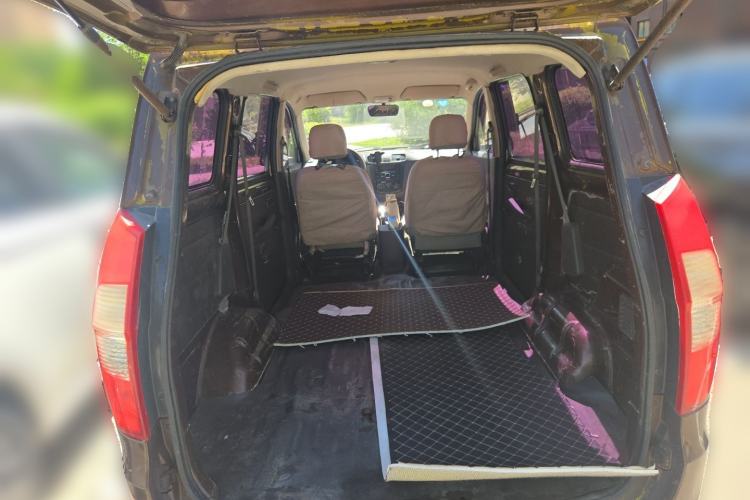 Used Wuling Hongguang 2015 1.2L S Base Model China IV Trunk