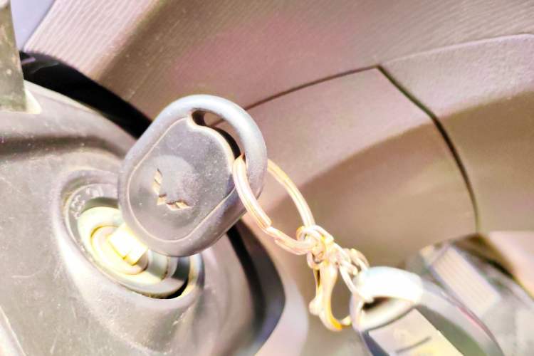 Used Wuling Hongguang 2015 1.5L S Basic Version China V Standard Vehicle Key