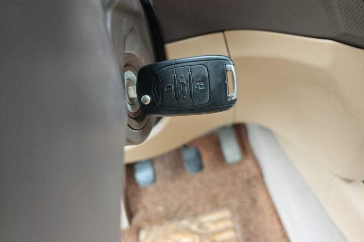 Used Wuling Hongguang 2015 1.5L S1 Comfort China V Standard Vehicle Key