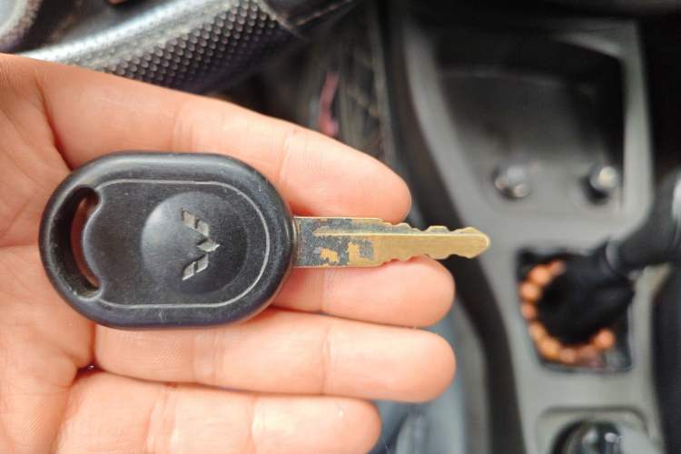 Used Wuling Hongguang 2015 1.2L S Base Model China V Standard Vehicle Key