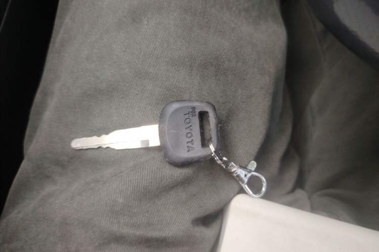 Used Wuling Hongguang 2015 1.2L S Base Model China V Standard Vehicle Key