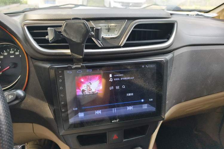 Used Wuling Hongguang 2015 1.5L S1 Standard China V-Emission Standards Audio And AC Panel