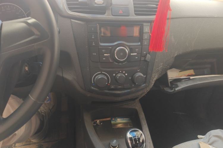 Used Wuling Hongguang 2015 1.2L S Base Model China V Standard Audio And AC Panel