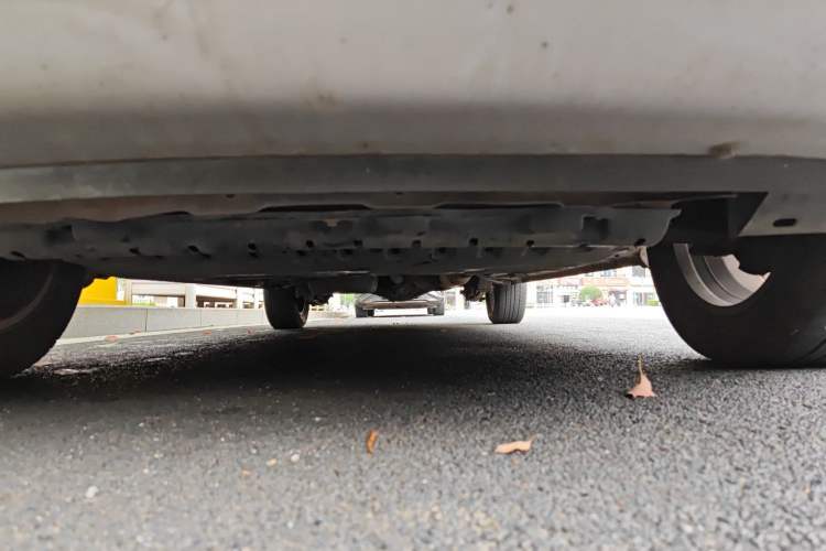 Used Wuling Hongguang 2015 1.5L S1 Standard China V-Emission Standards Chassis Front