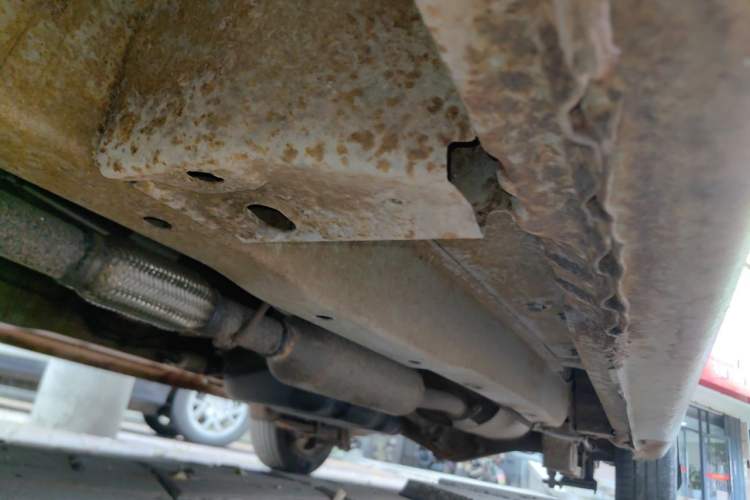Used Wuling Hongguang 2015 1.5L S Basic Version China V Standard Chassis Front Left