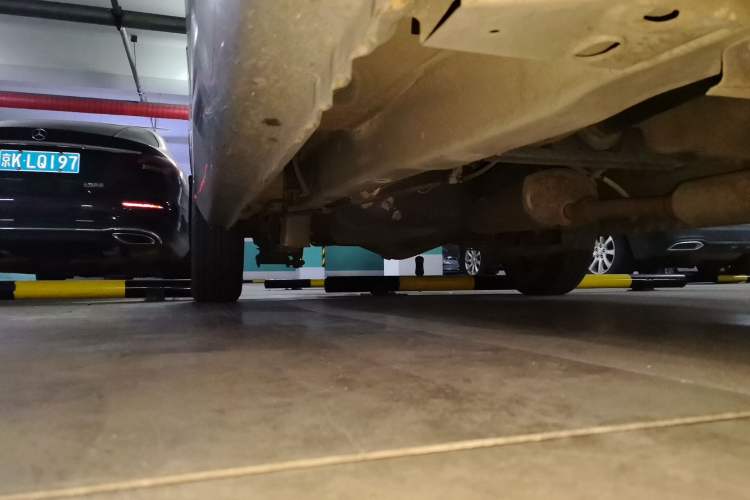 Used Wuling Hongguang 2015 1.5L S Basic Version China V Standard Chassis Front Right