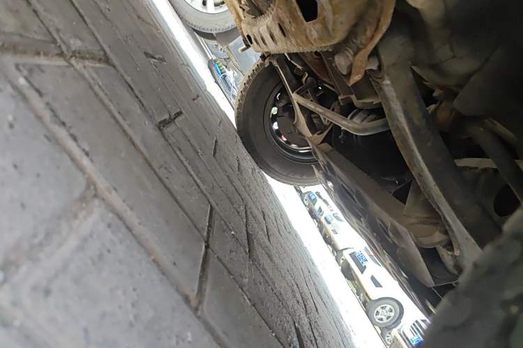 Used Wuling Hongguang 2015 1.2L S Base Model China IV Chassis Front Right