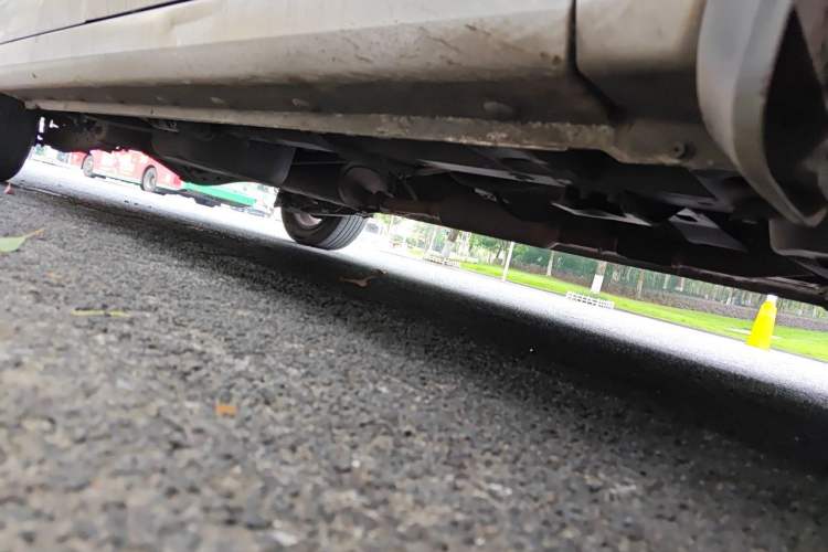 Used Wuling Hongguang 2015 1.5L S1 Standard China V-Emission Standards Chassis Front Right