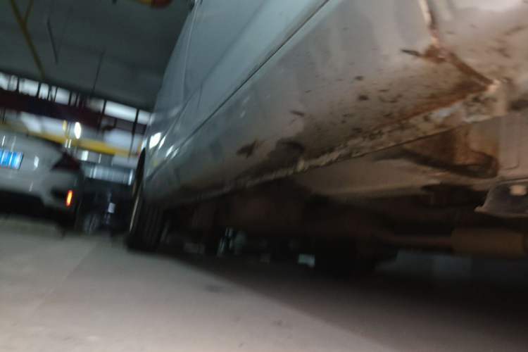Used Wuling Hongguang 2015 1.2L S Base Model China V Standard Chassis Front Right