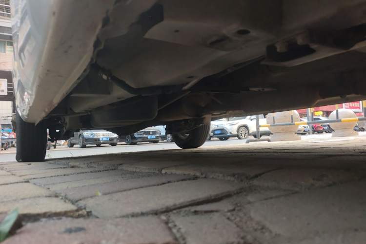 Used Wuling Hongguang 2015 1.5L S Base Model China IV Chassis Front Right
