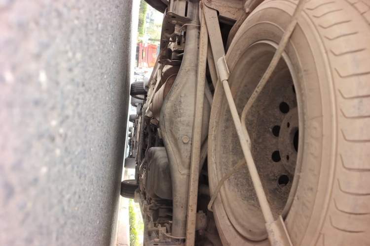 Used Wuling Hongguang 2015 1.5L S1 Standard China V-Emission Standards Chassis Rear