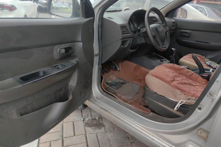 Used Wuling Hongguang 2015 1.5L S Basic Version China V Standard Driver Seat
