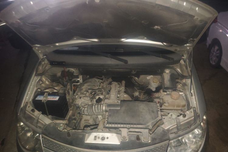 Used Wuling Hongguang 2015 1.2L S Base Model China V Standard Engine Bay