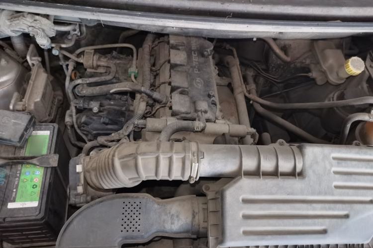 Used Wuling Hongguang 2015 1.5L S Base Model China IV Engine Bay