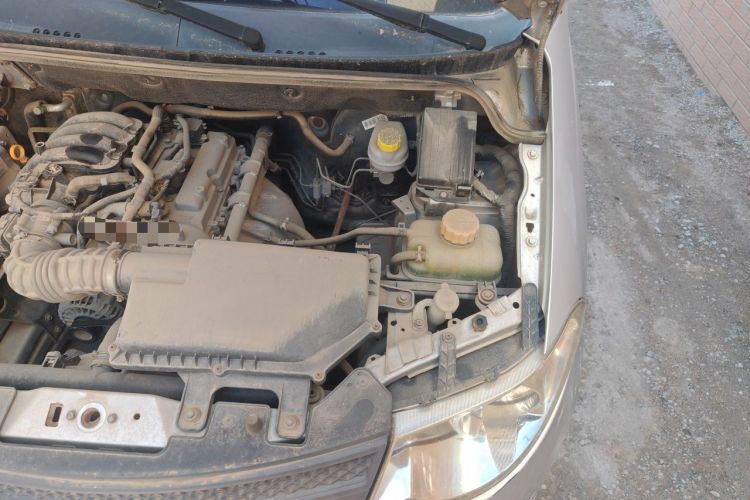 Used Wuling Hongguang 2015 1.2L S Base Model China V Standard Engine Bay Left
